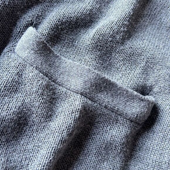 Aeropostale Gray V-neck Cardigan Fair Isle Sweater Unisex - Picture 3 of 9